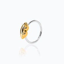 Load image into Gallery viewer, BÉSAME SOLITAIRE VERMEIL RING
