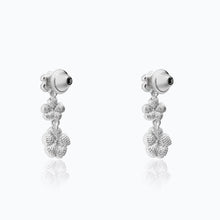 Load image into Gallery viewer, BORDADOS THREE FLOWERS EARRINGS
