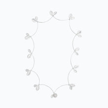 Load image into Gallery viewer, DALIA PETALS CHAIN NECKLACE
