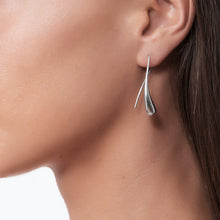 Load image into Gallery viewer, VAIVÉN EARRINGS
